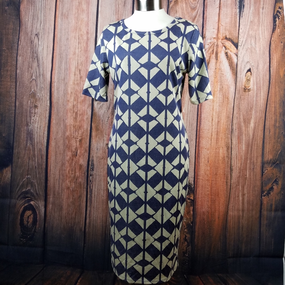 LulaRoe Julia Dress Size M NWT.